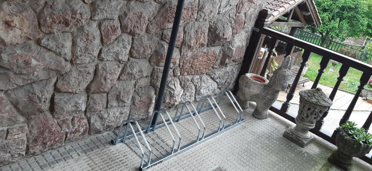 Albergue La Costana Oviedo Buitenkant foto